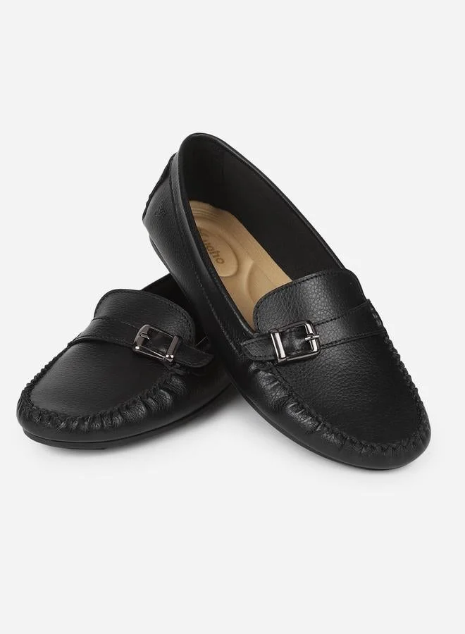 يوهو لوفر بتفاصيل إبزيم ومقدمة دائرية